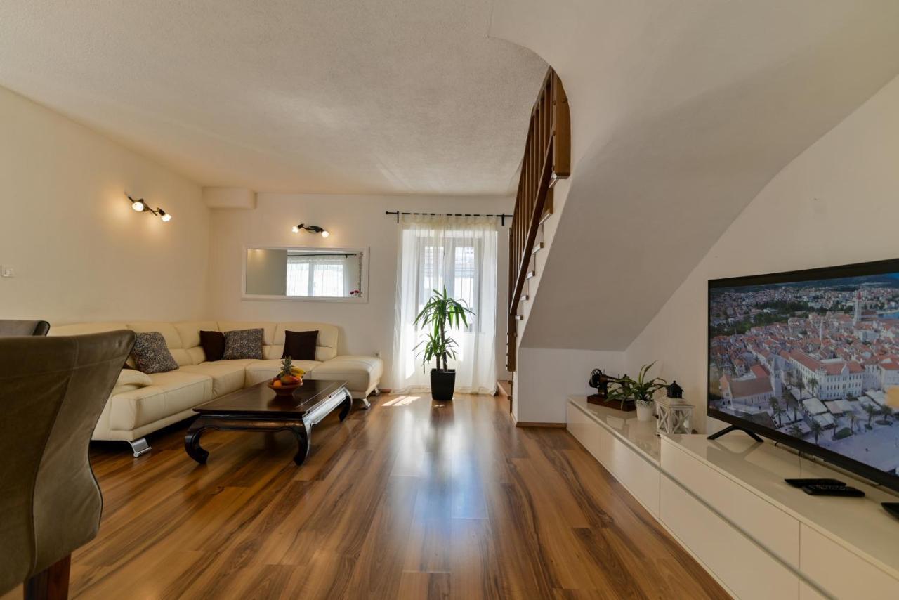 Apartman Ciciliani Traù Esterno foto