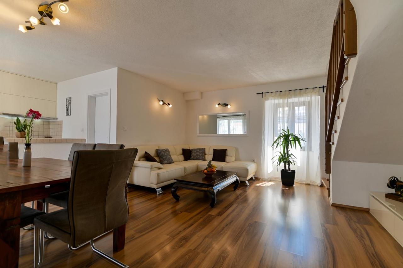 Apartman Ciciliani Traù Esterno foto