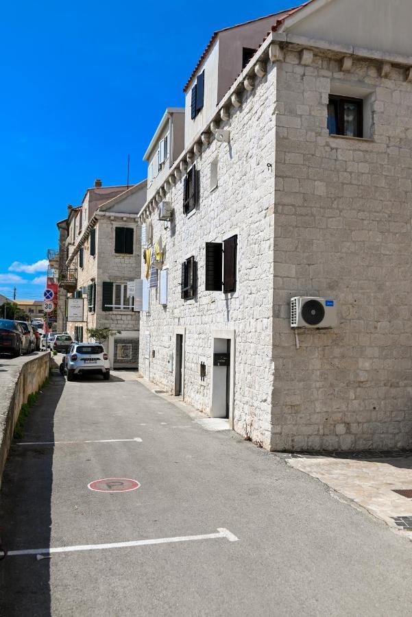Apartman Ciciliani Traù Esterno foto